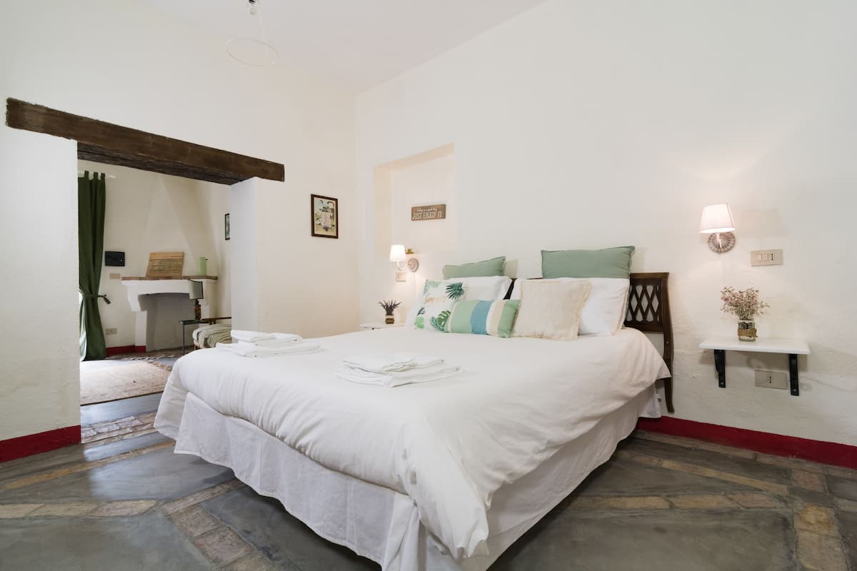 Studio (2) | Minibar, in-room safe, soundproofing, WiFi (free)