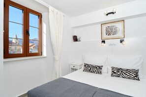 Deluxe Double or Twin Room | Street view - Zebra  (Tivat)