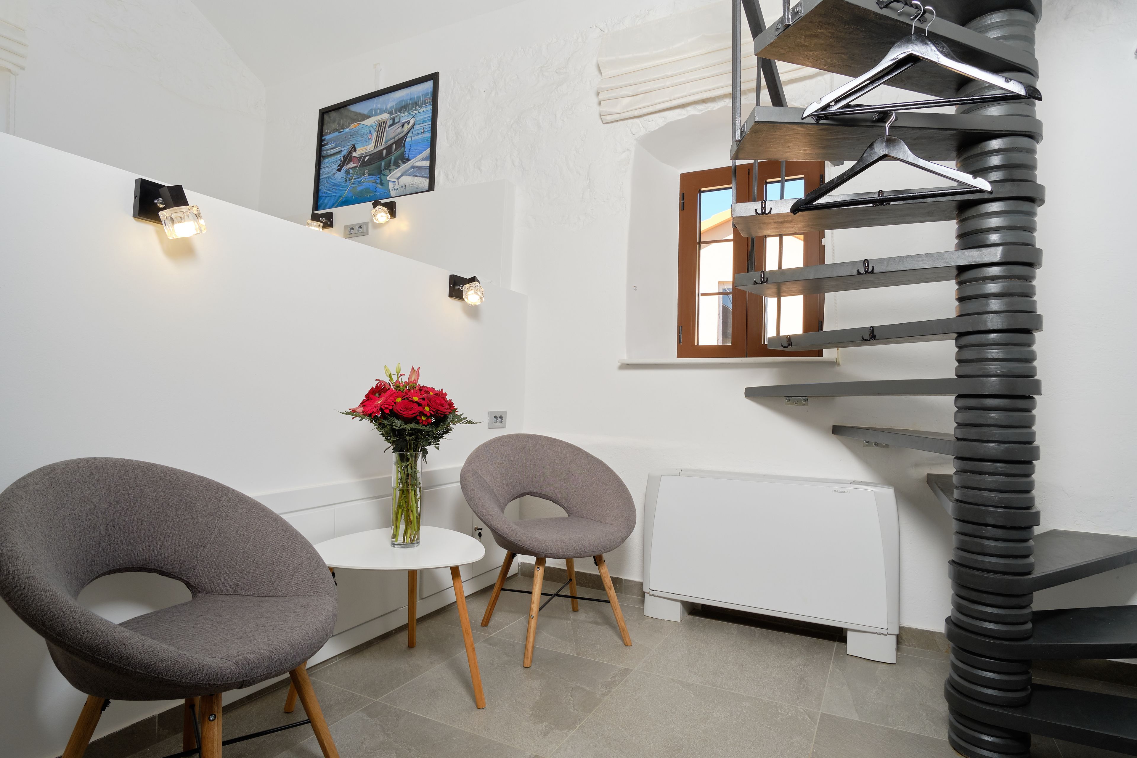 minibar, in-room safe, soundproofing, iron/ironing board