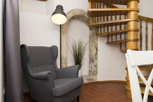 Apartment (Maisonette) | Desk, free WiFi, bed sheets