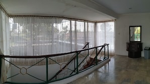 Villa, 4 Bedrooms, Non Smoking | Kemudahan bilik