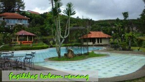 Villa, 4 Bedrooms, Non Smoking | Kolam renang persendirian