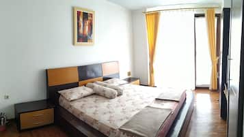 Villa, 4 Bedrooms, Non Smoking | 4 bedrooms, desk