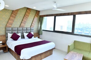 Room - Hotel Royal King by Sky Stays (Ahmedabad)