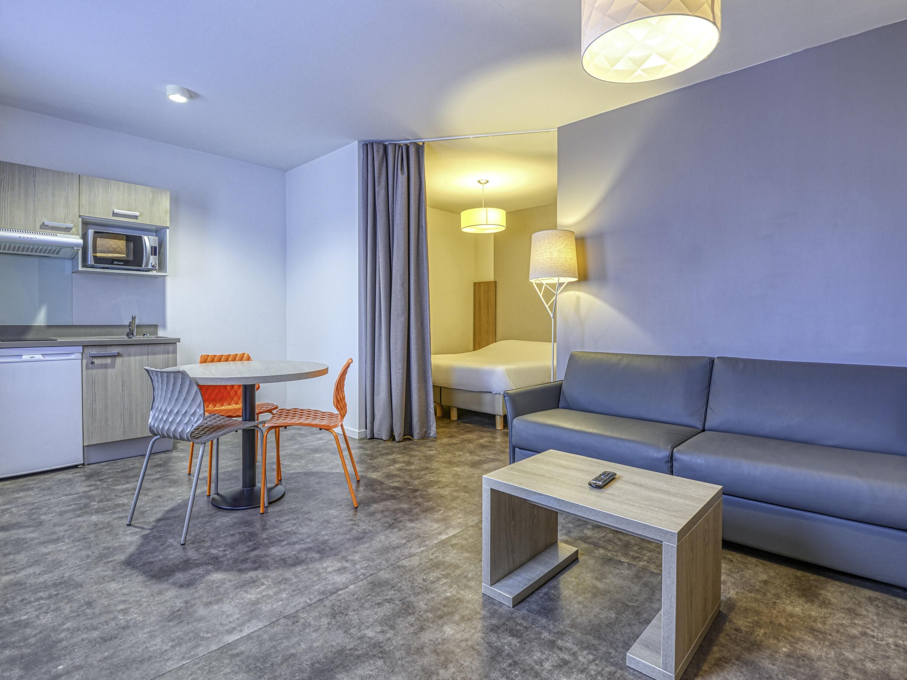 Apartment, 1 Bedroom | Desk, soundproofing, iron/ironing board, free WiFi