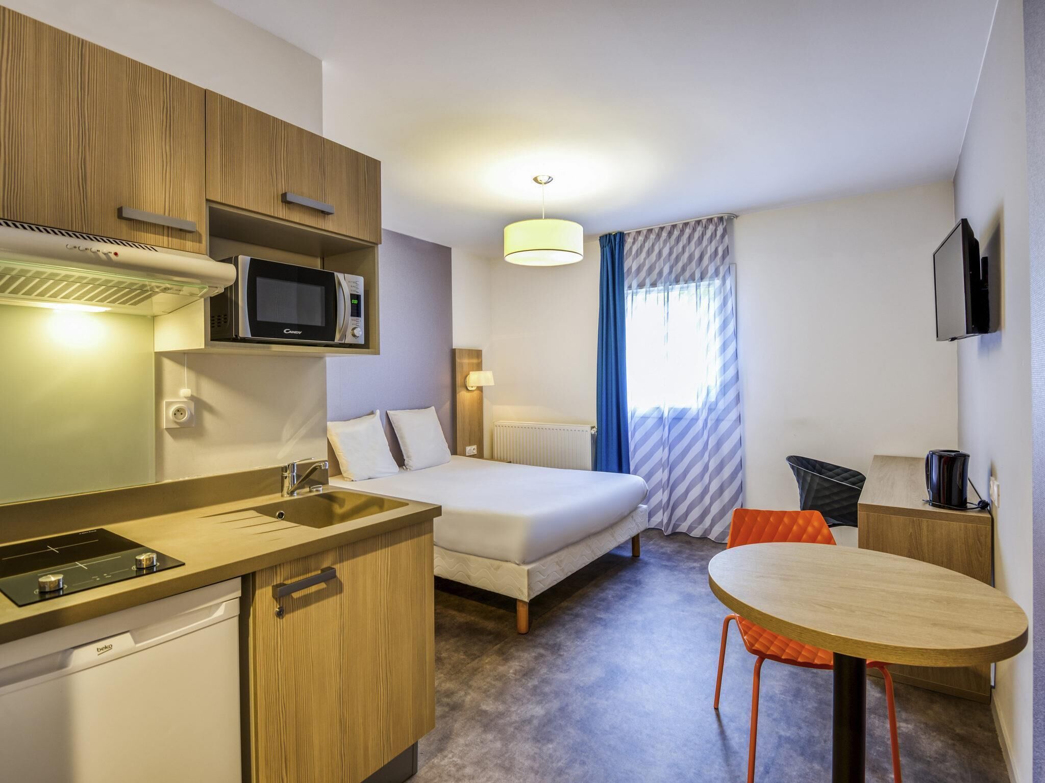 Studio, 1 Double Bed | Desk, soundproofing, iron/ironing board, free WiFi