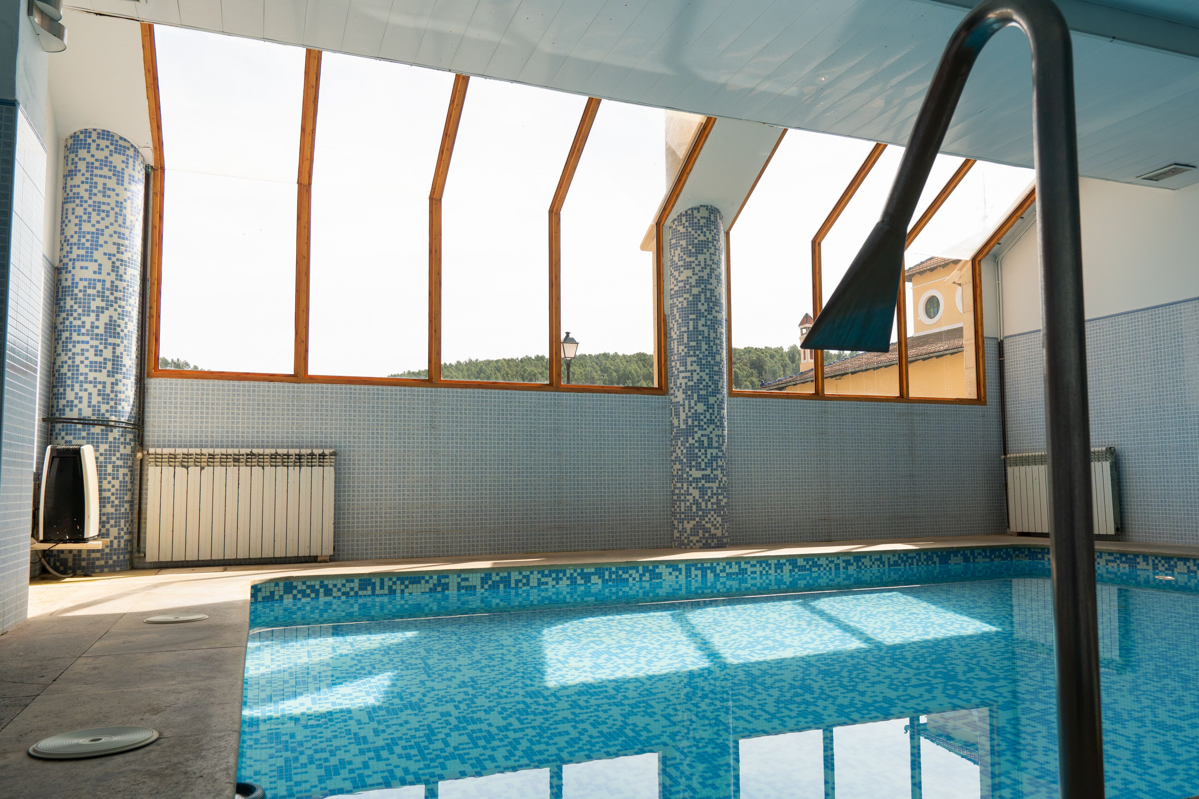 couples treatment room(s), sauna, hot tub, steam room