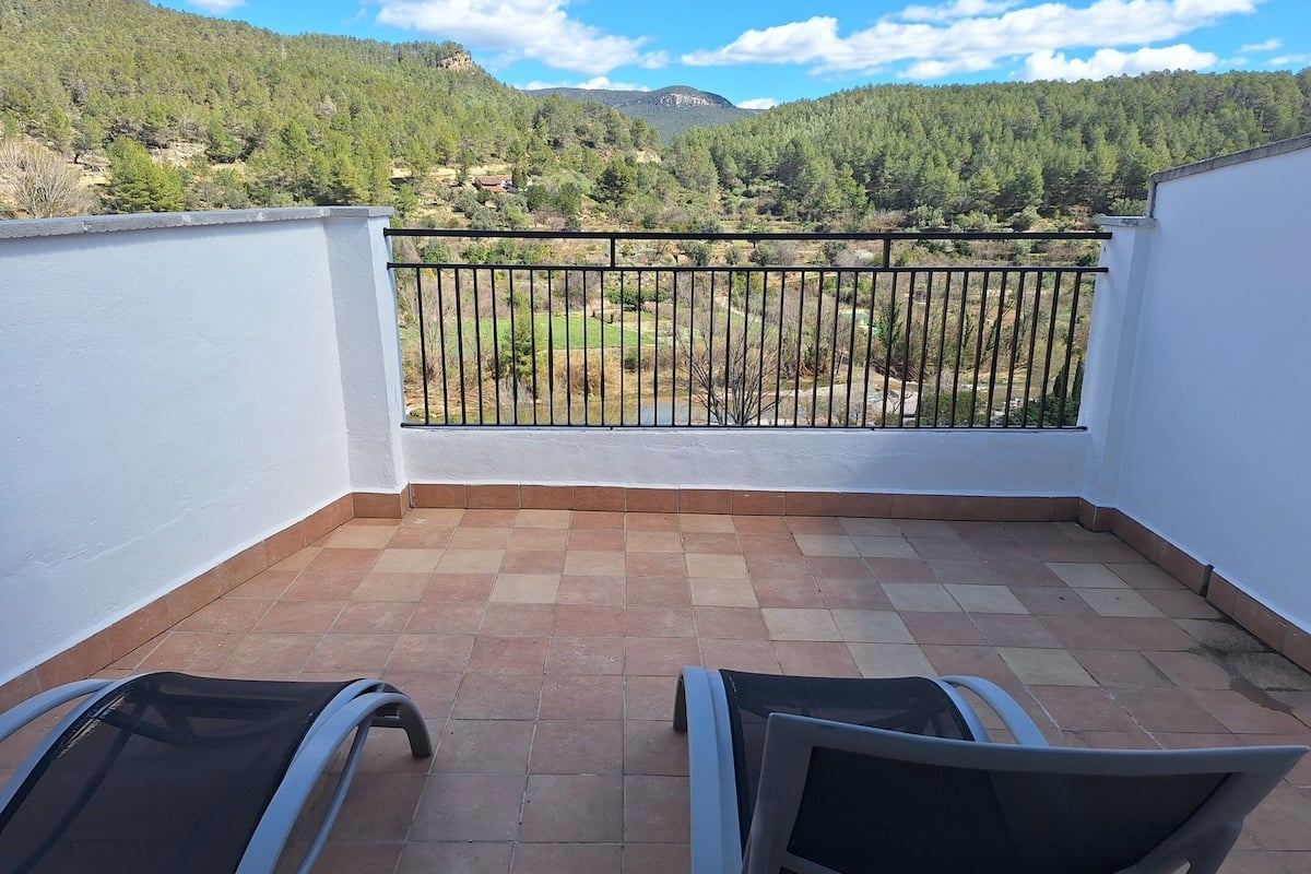 1 bedroom, in-room safe, blackout curtains, free wifi