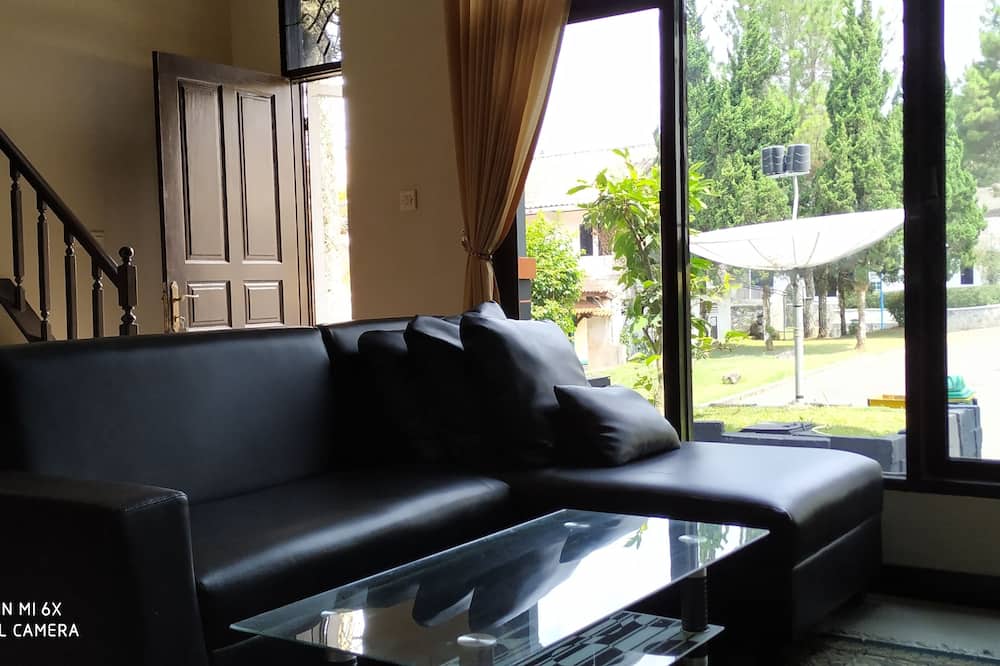 Villa Wahyu 3 Bedroom