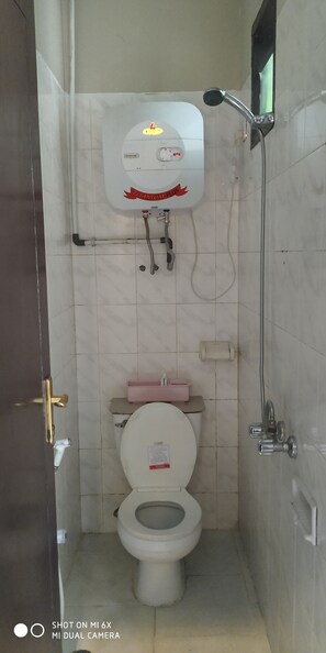 Villa, 3 Bedrooms, Smoking | Bathroom