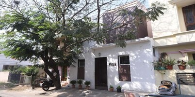 Nestlay Rooms - Ambattur
