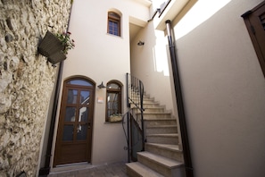 Exterior detail - Villa Divani (Mostar)