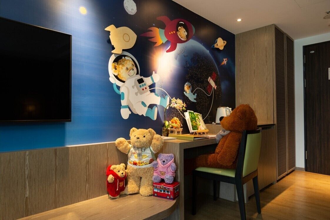 geranium sky suite | premium bedding, free minibar, in-room safe, desk