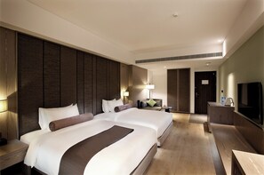 Rosemary Premier Room (2 Large Single Beds)  | Premium bedding, free minibar, in-room safe, desk