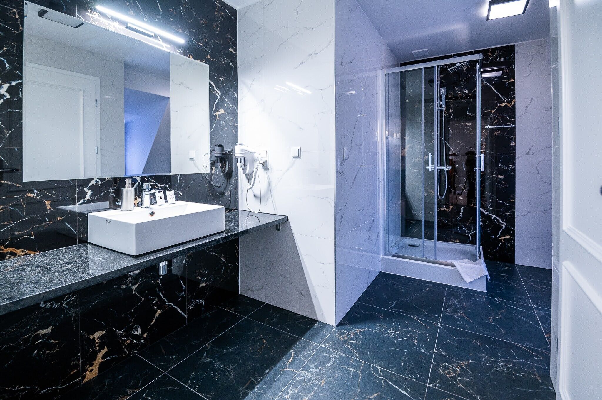 comfort double room | bathroom | eco-friendly toiletries, hair dryer, towels, soap