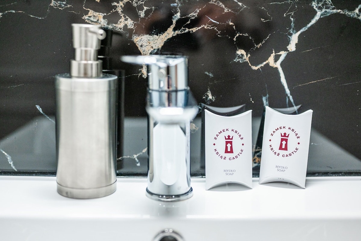 comfort double room | bathroom | eco-friendly toiletries, hair dryer, towels, soap