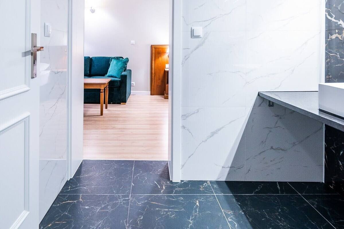 comfort double room | bathroom | eco-friendly toiletries, hair dryer, towels, soap