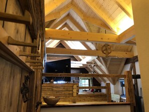 Grand House, Mountain View