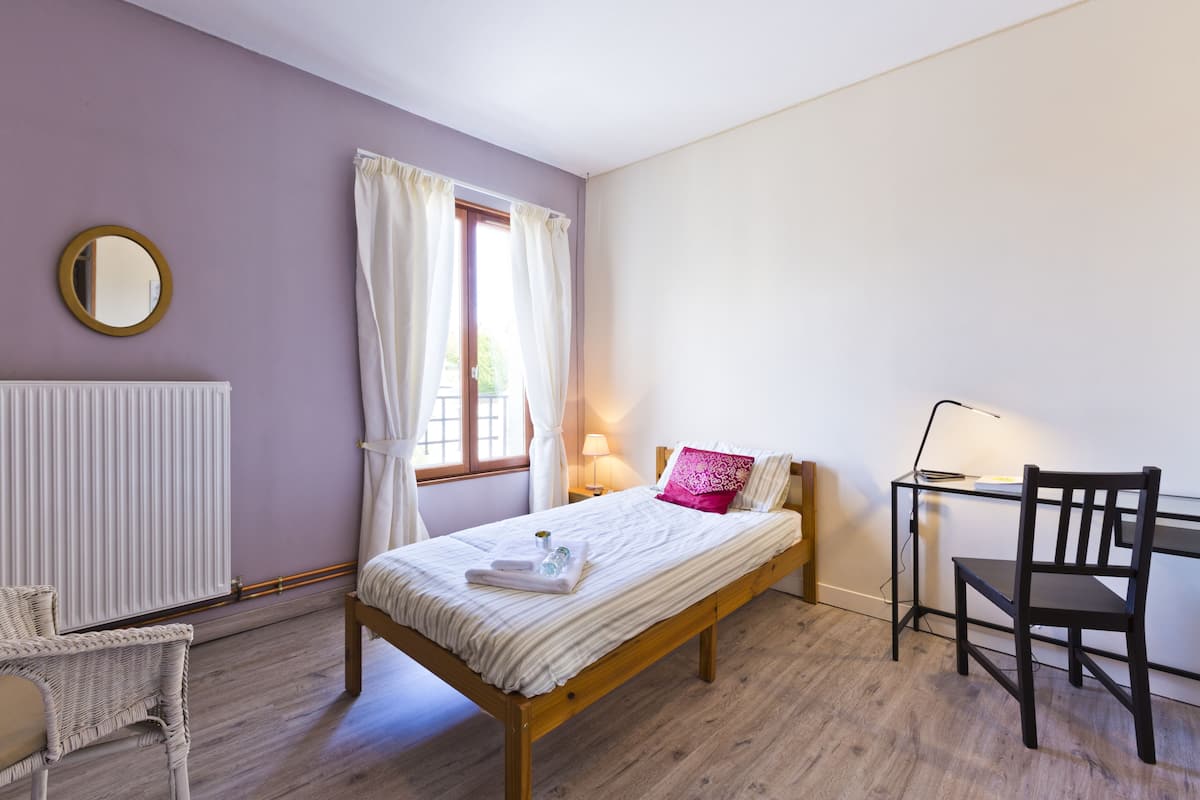 Individually decorated, individually furnished, desk, free WiFi