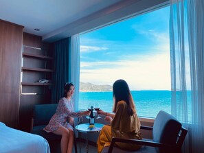 Vista para praia/oceano