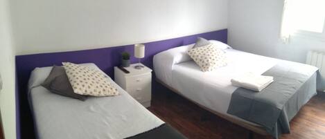 Double or Twin Room, Shared Bathroom | 1 bedroom, blackout drapes, free cribs/infant beds, free WiFi
