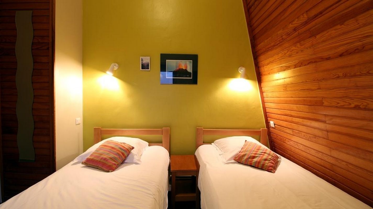 standard twin room, 2 single beds, non smoking, mountain view | individually decorated, individually furnished, soundproofing, free wifi