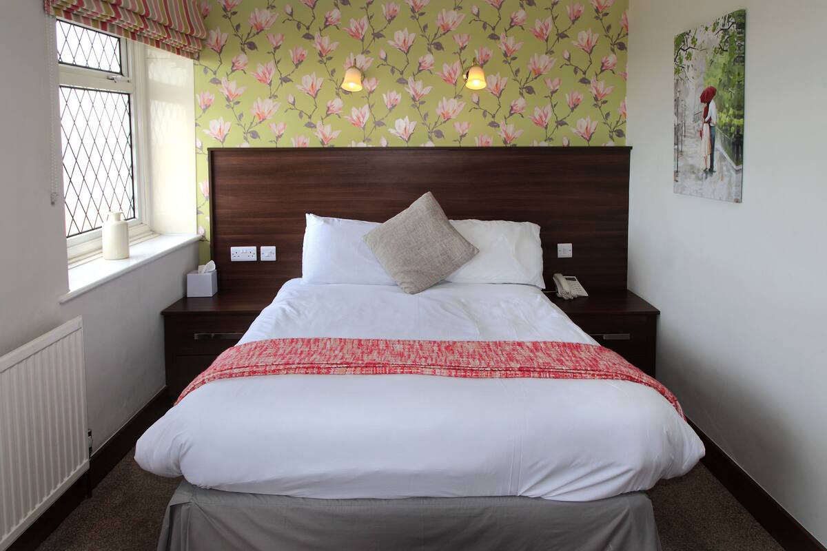 Bàn ủi/dụng cụ ủi quần áo, truy cập Internet không dây miễn phí