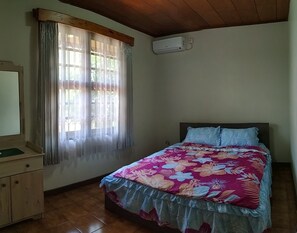 Villa, 3 Bedrooms | 3 bedrooms, free WiFi - Villa Bumblebee 2 – Little Venice Puncak (Cipanas)