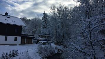 Khuôn viên nơi lưu trú