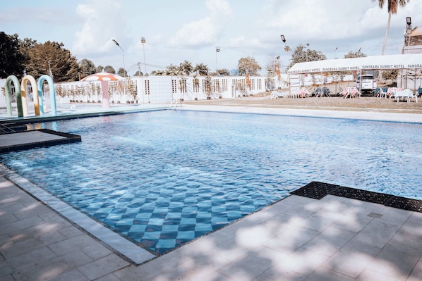Piscina externa