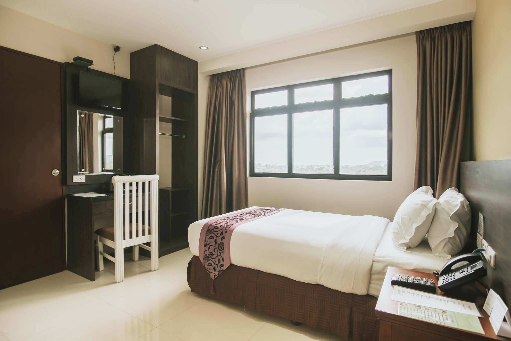 standard single room | free wifi, bed sheets, wheelchair access