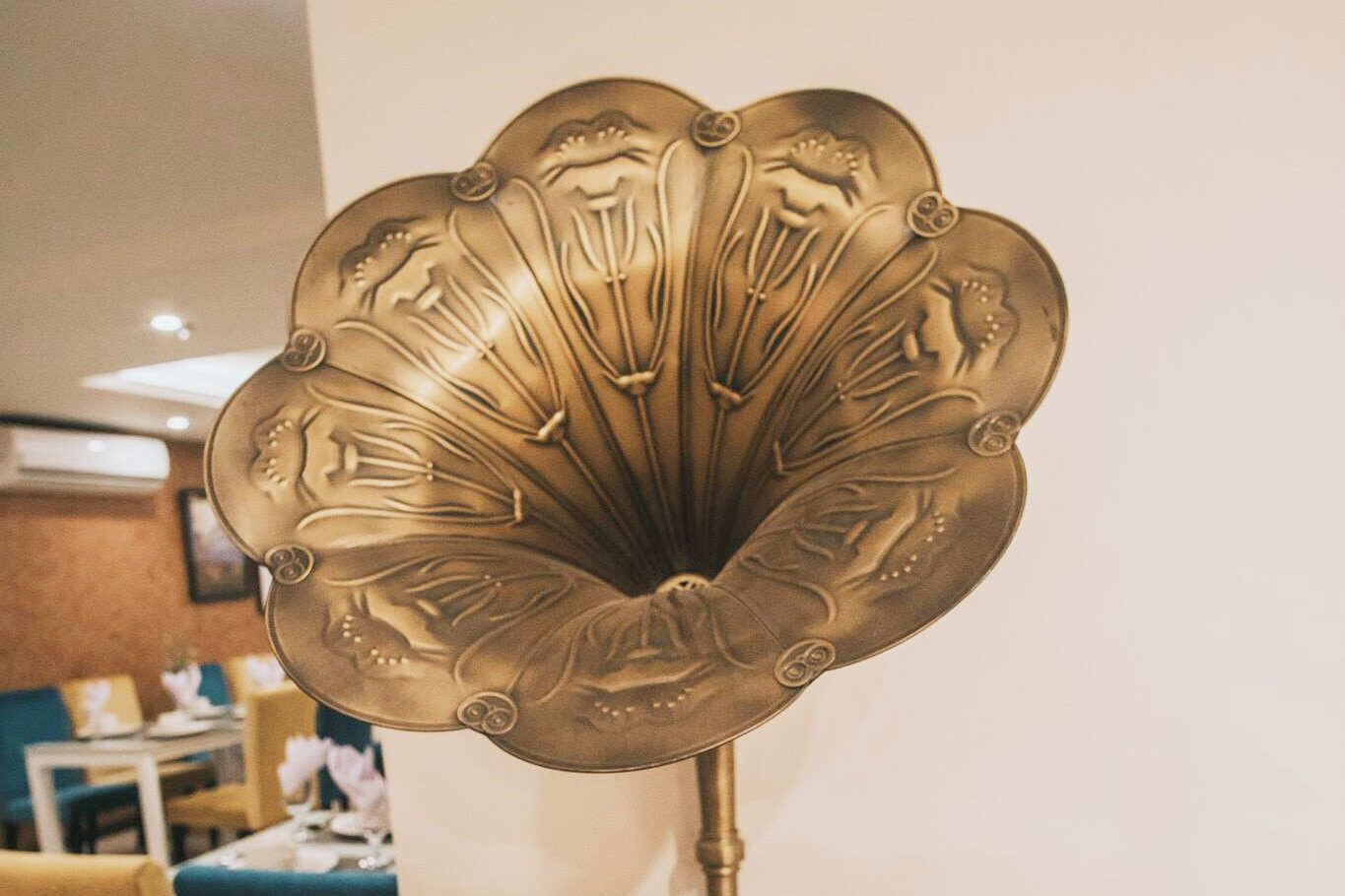 breakfast, lunch, dinner served; local and international cuisine