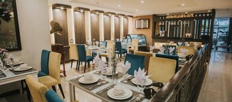 Panorama Summit Hotel