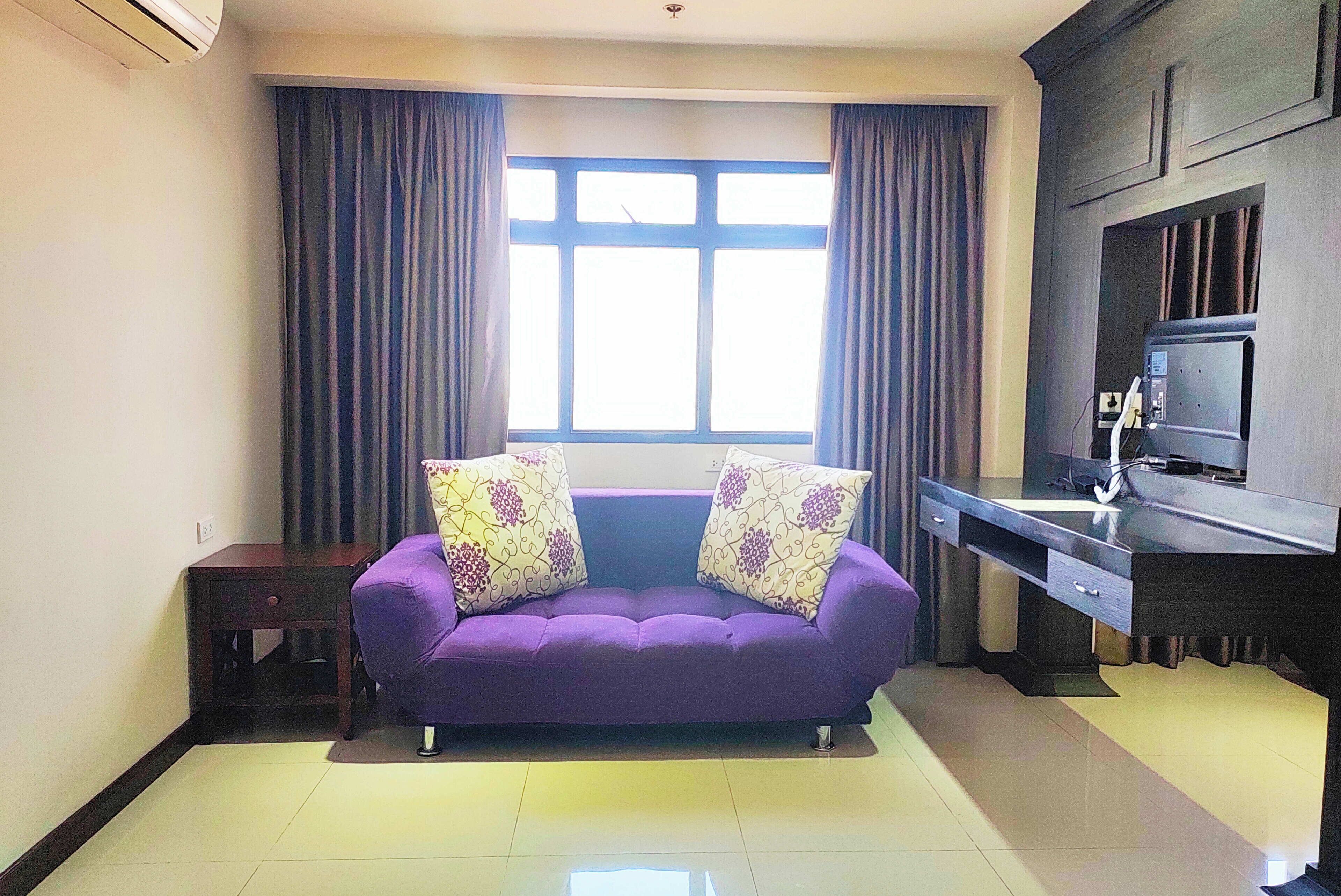 executive suite | free wifi, bed sheets, wheelchair access