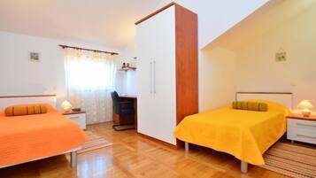 Villa | 5 slaapkamers, een kluis op de kamer, een strijkplank/strijkijzer