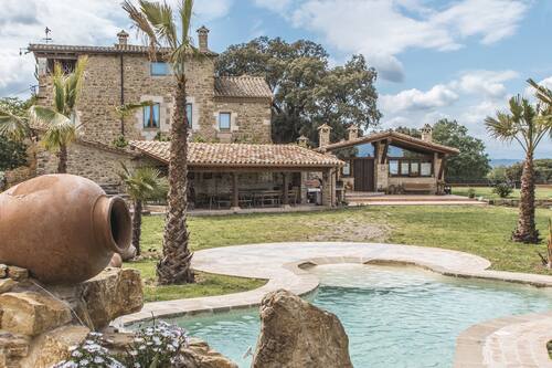 Outdoor pool, open 9:00 AM to 11:30 PM, pool umbrellas, pool loungers