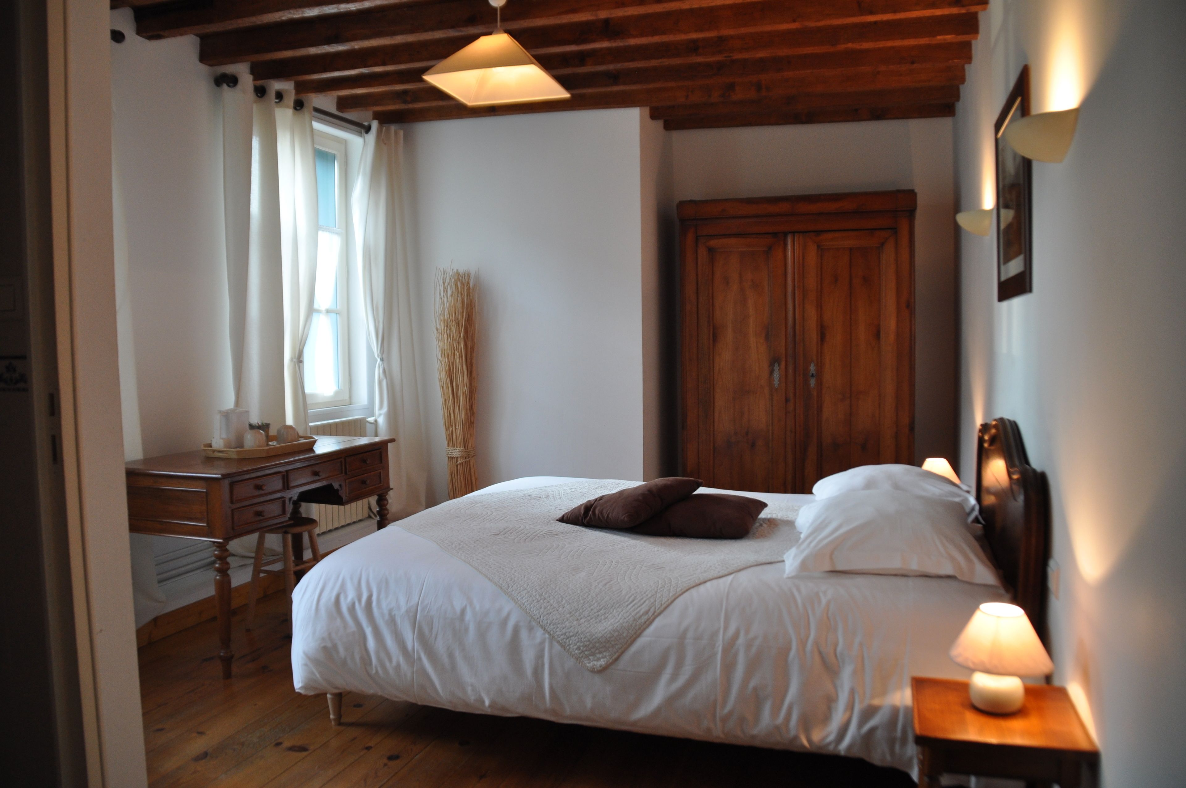 Tweepersoonskamer (Du Roy) | Individueel gedecoreerd, individueel gemeubileerd, babybedden (toeslag)