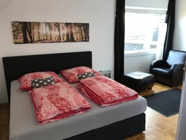 公寓 | 2 多间卧室、熨斗/熨衣板、免费 WiFi、床单