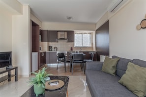 Living area - Elvita Apartments 2 (Athens)