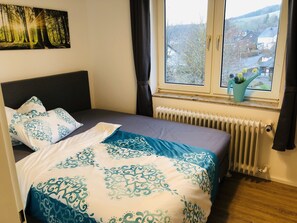 Apartment (am Park) | 2 bedrooms, desk, iron/ironing board, free WiFi - Fewo Am Park (Willingen)