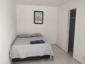 Casa exclusiva, várias camas, para não fumantes | 3 quartos, cortinas blackout, quartos à prova de som