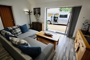 Free self-parking - Ferndown Holiday Let (Ferndown)
