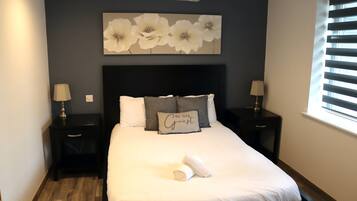 Deluxe-Apartment, Mehrere Betten, Nichtraucher | 2 Schlafzimmer, individuell dekoriert, individuell eingerichtet