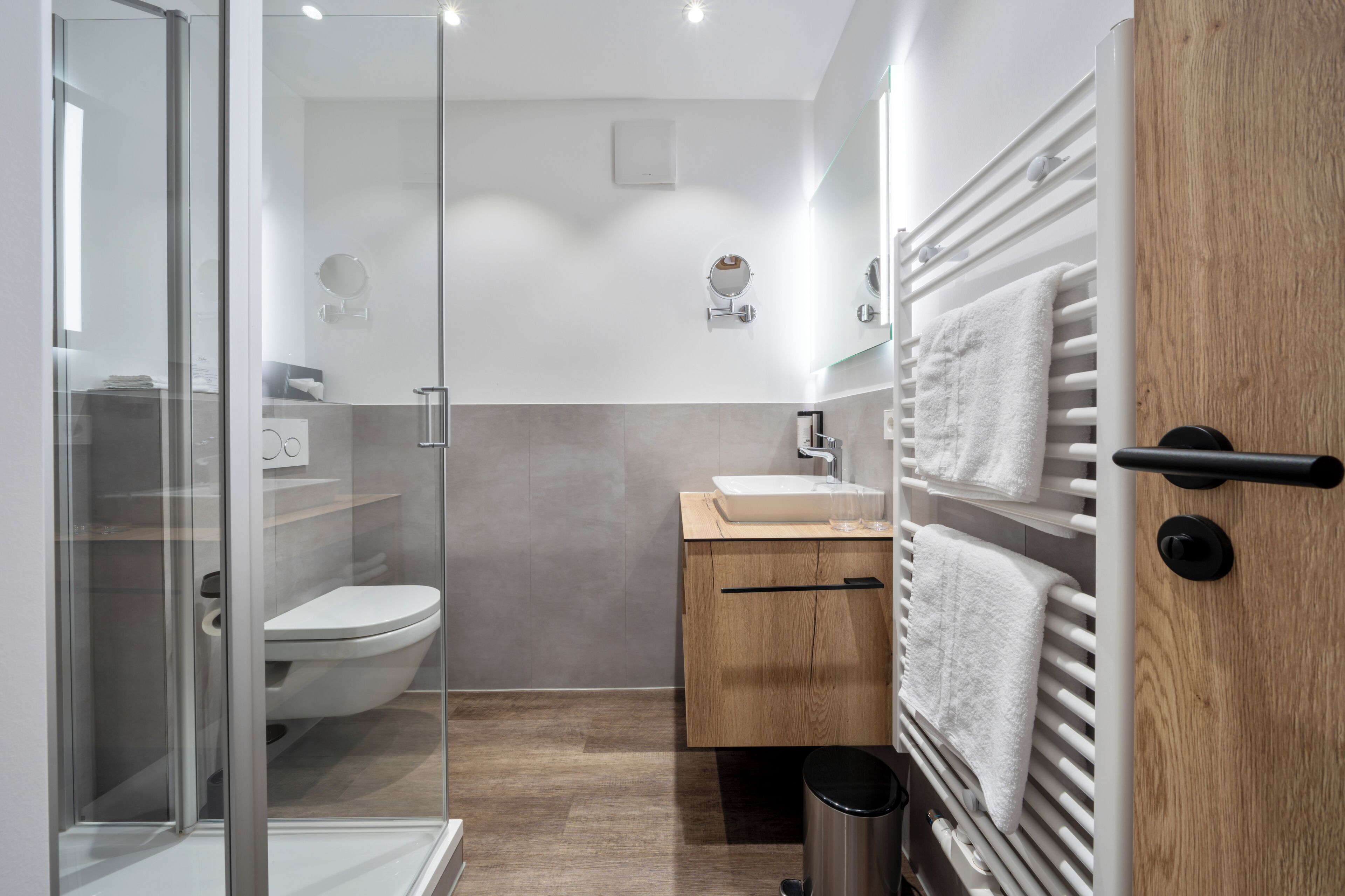 1 bedroom, in-room safe, desk, free wifi