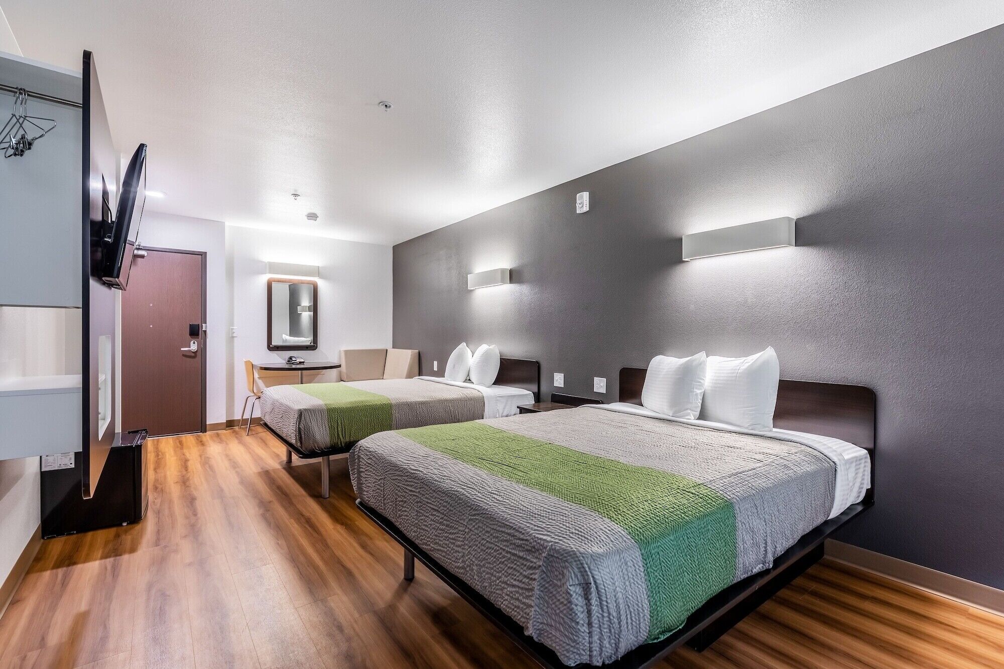 Free WiFi, bed sheets