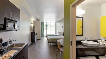 Laptop workspace, free WiFi, bed sheets