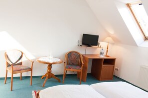 Double Room | Living area | Flat-screen TV