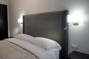 Standard Triple Room | Room amenity - Re di Smirne (Bari)