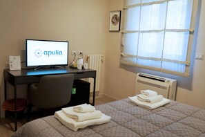 Habitación estándar doble | Televisión