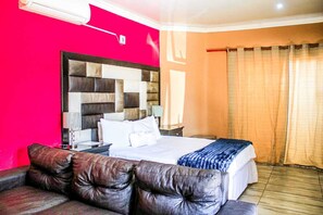 Deluxe Room | Free WiFi, bed sheets